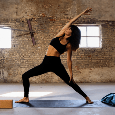 FLOWYOGA - move & breathe FLOWYOGA - move & breathe